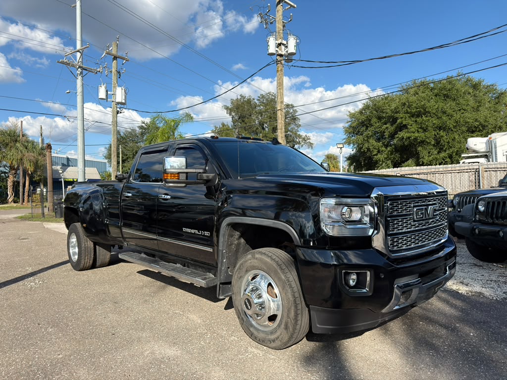 2016 GMC Sierra Denali